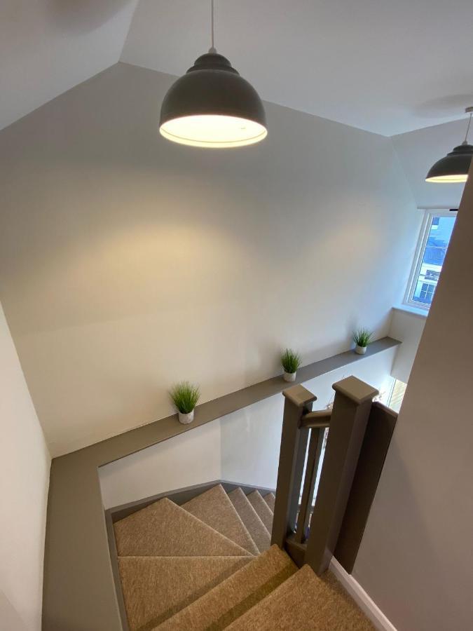 Coach House @ The Booth Apartment *